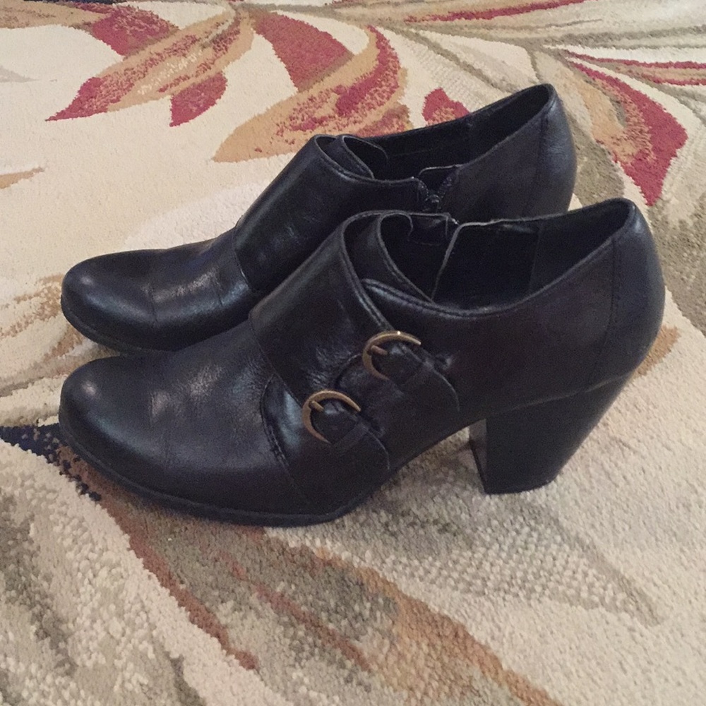 B.Ø.C. Black Ankle Boots Zip Side Size 9